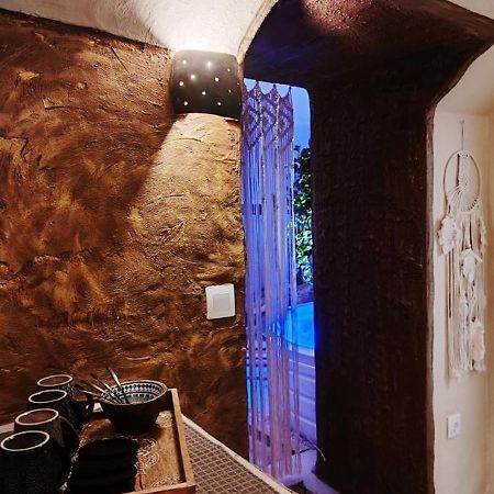 Ethnic Cave Suite Rhodes City Exterior foto
